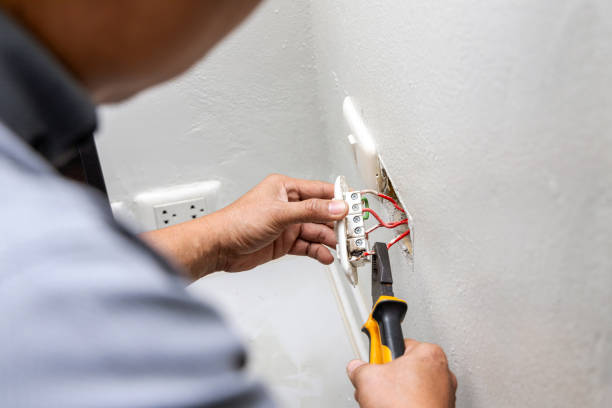 Best Emergency Electrical Repair  in Olympia Heights, FL